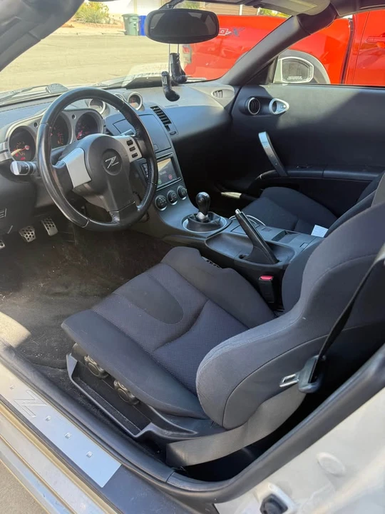2004 Nissan 350Z 5th Gen - Image 9 of 14