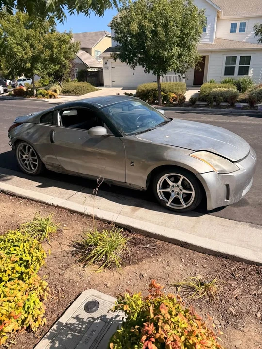 2004 Nissan 350Z 5th Gen - Image 2 of 3