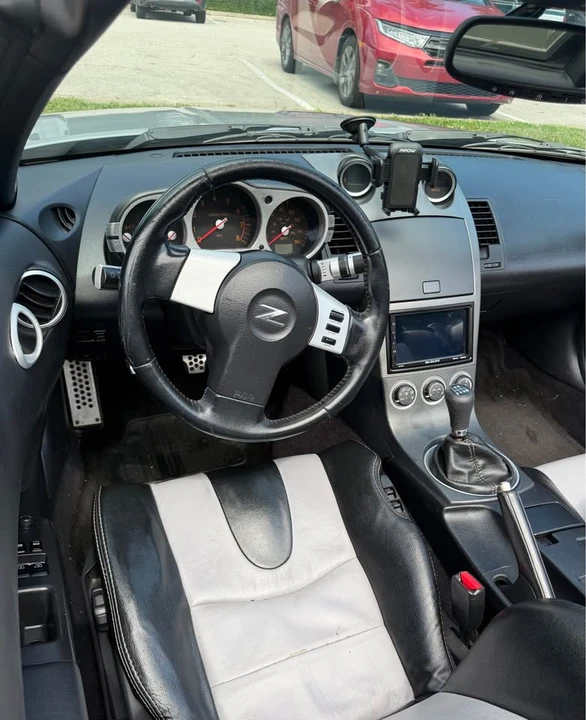 2004 Nissan 350Z 5th Gen - Image 5 of 5