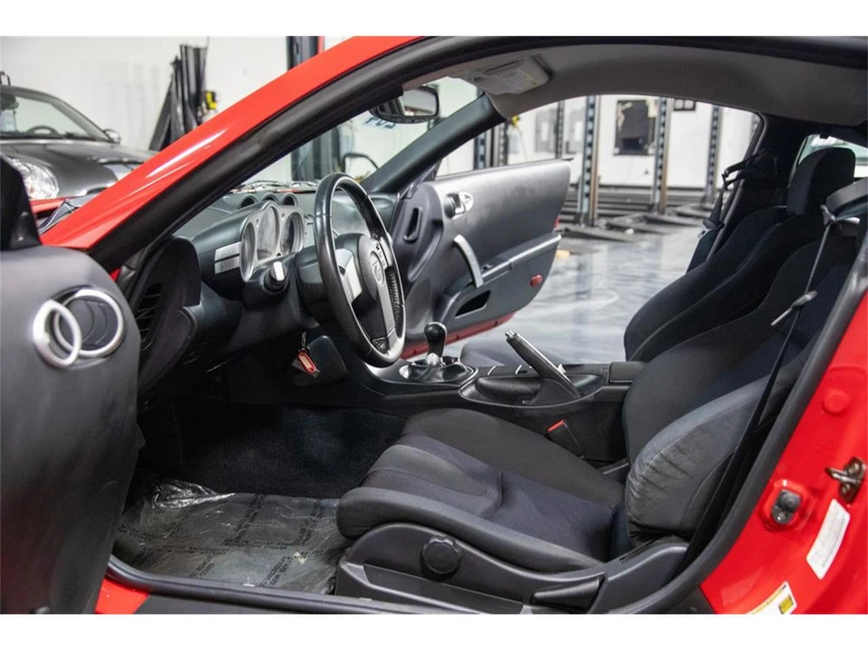 2004 Nissan 350Z 5th Gen - Image 17 of 31