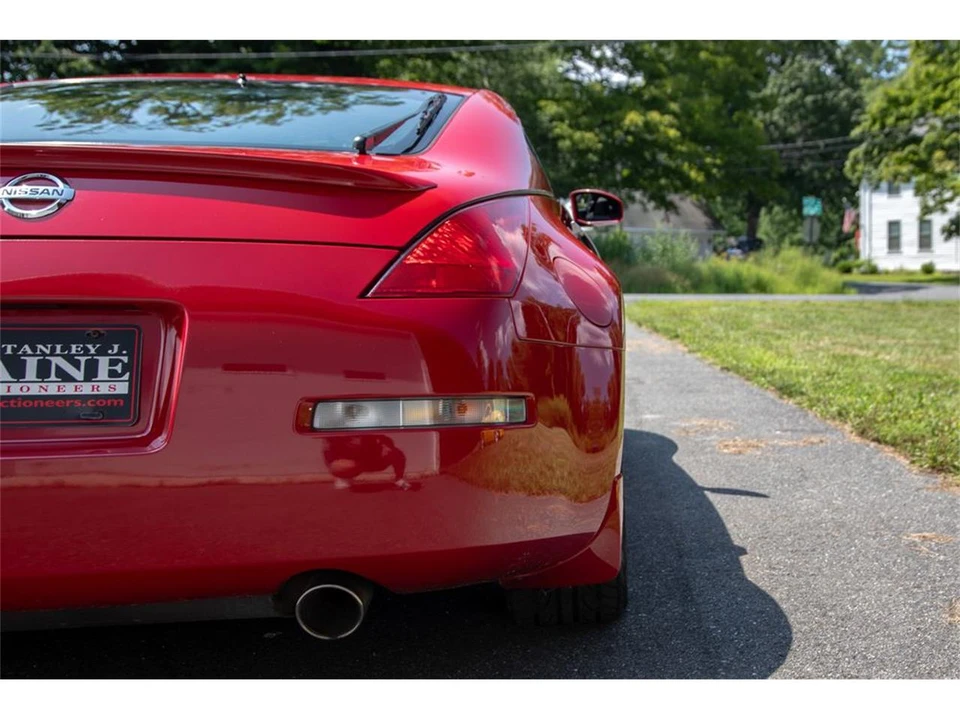 2004 Nissan 350Z 5th Gen - Image 15 of 31