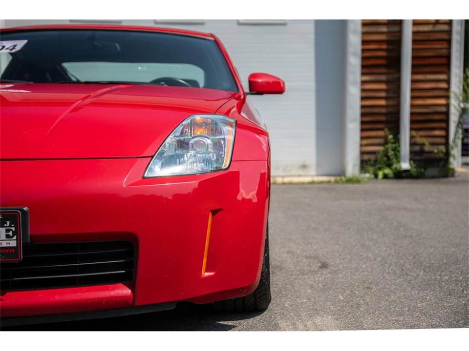 2004 Nissan 350Z 5th Gen - Image 13 of 31