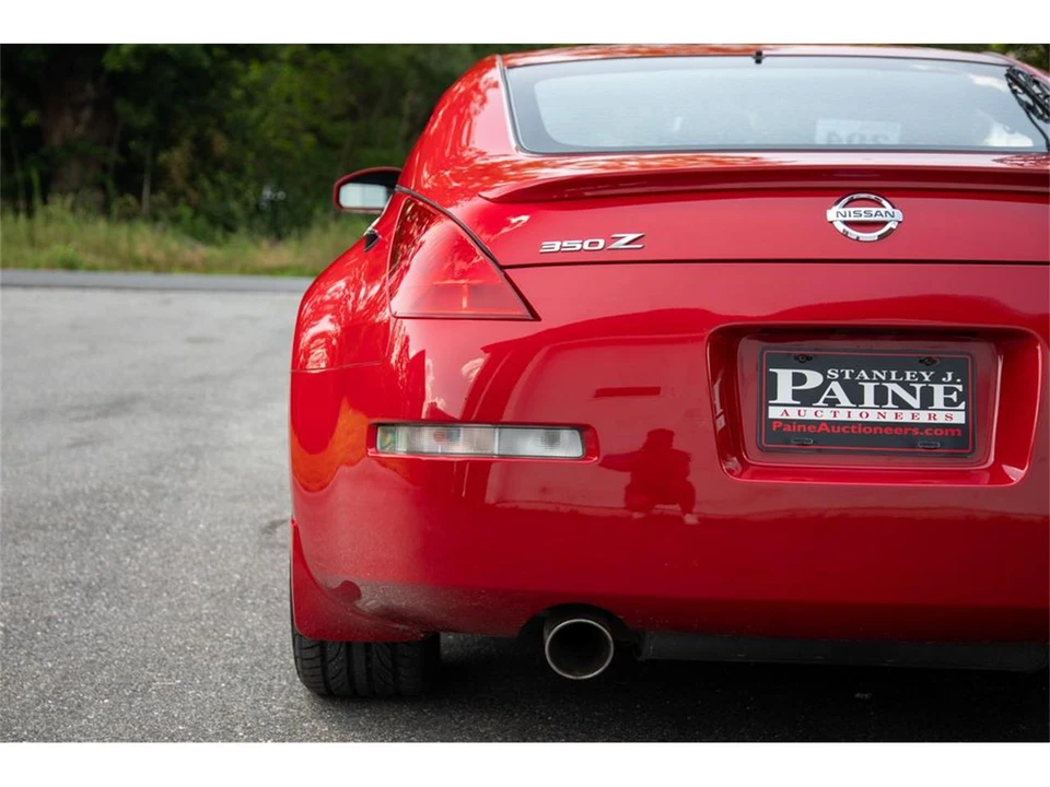 2004 Nissan 350Z 5th Gen - Image 14 of 31