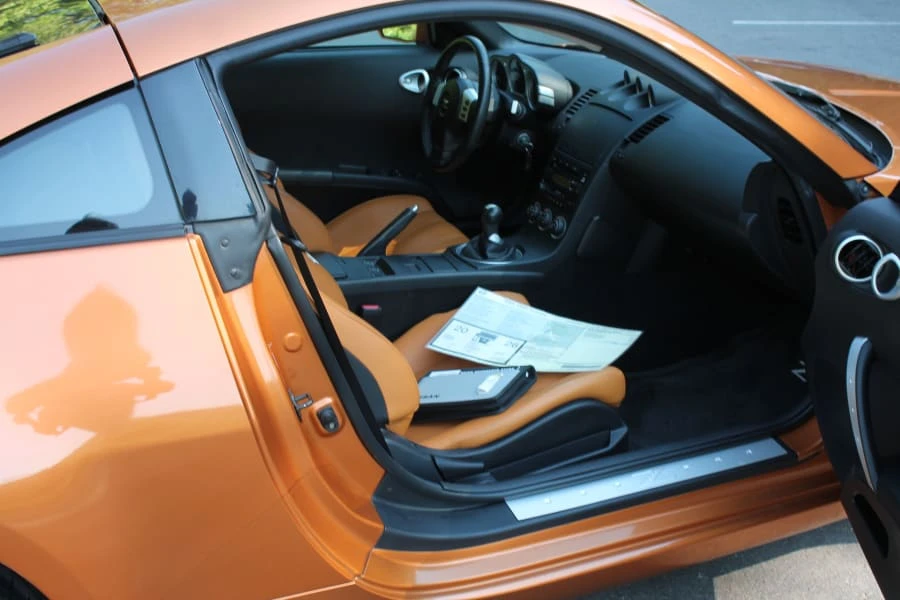 2004 Nissan 350Z 5th Gen - Image 5 of 10