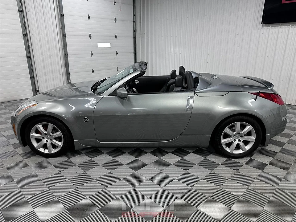 2004 Nissan 350Z 5th Gen - Image 3 of 31