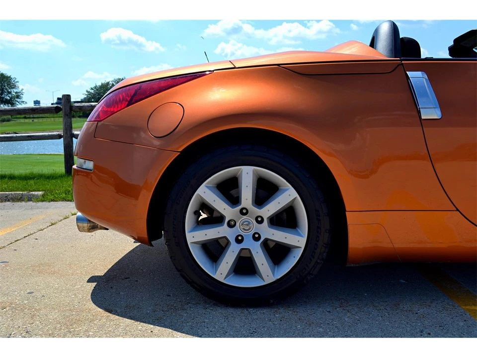 2004 Nissan 350Z 5th Gen - Image 13 of 29