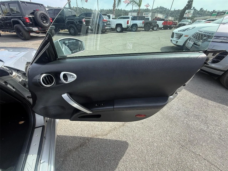2004 Nissan 350Z 5th Gen - Image 16 of 21