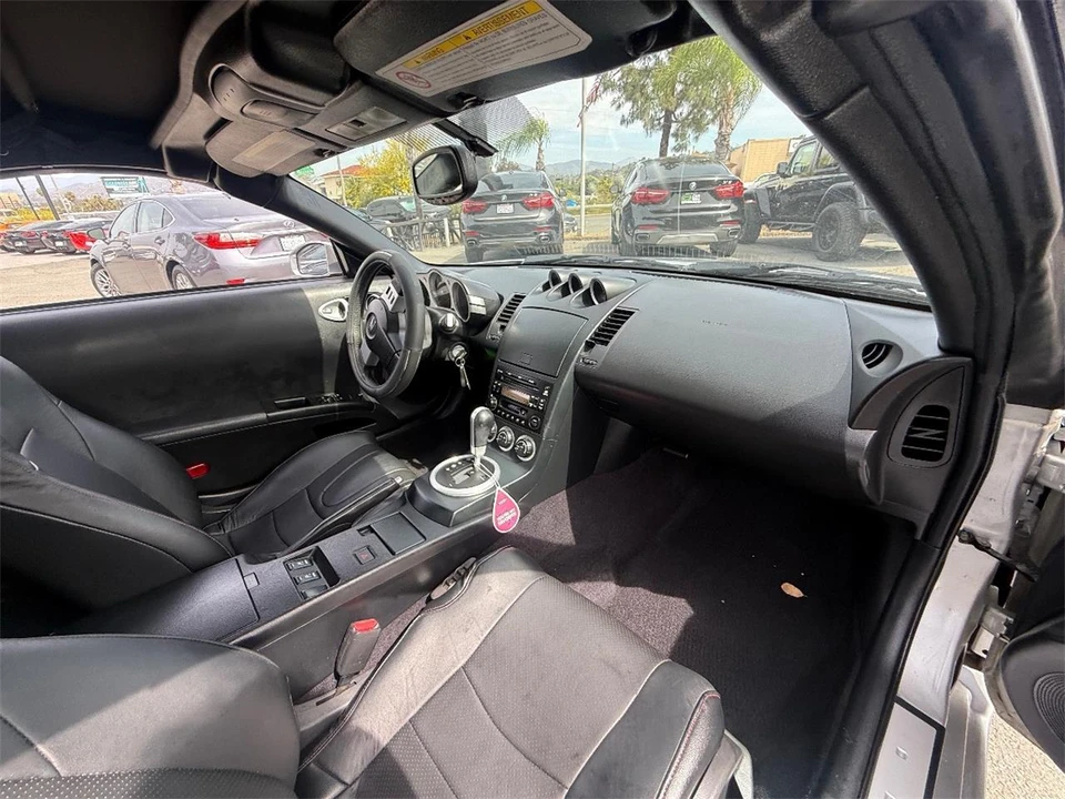 2004 Nissan 350Z 5th Gen - Image 15 of 21