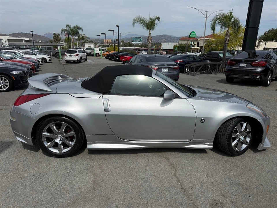 2004 Nissan 350Z 5th Gen - Image 8 of 21