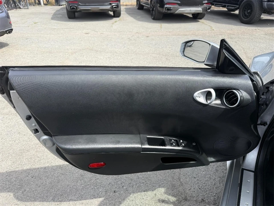 2004 Nissan 350Z 5th Gen - Image 13 of 21