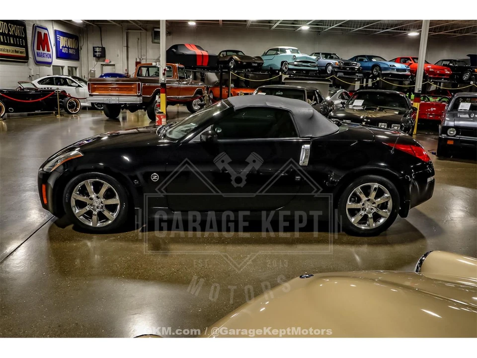 2004 Nissan 350Z 5th Gen - Image 13 of 31