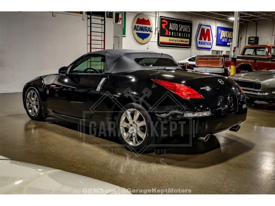 2004 Nissan 350Z 5th Gen - Image 14 of 31
