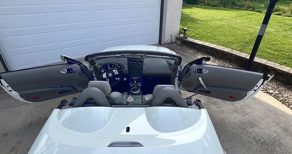 2004 Nissan 350Z 5th Gen - Image 9 of 12