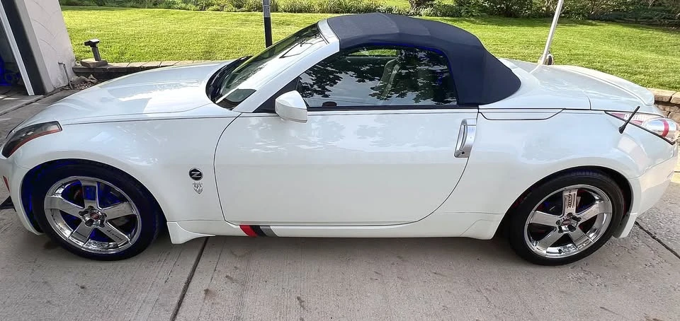 2004 Nissan 350Z 5th Gen - Image 2 of 12