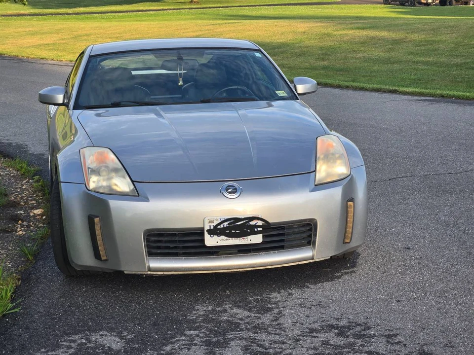 2004 Nissan 350Z 5th Gen - Image 5 of 11