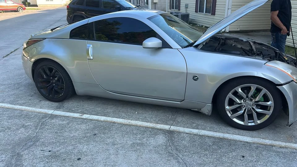 2004 Nissan 350Z 5th Gen - Image 4 of 5