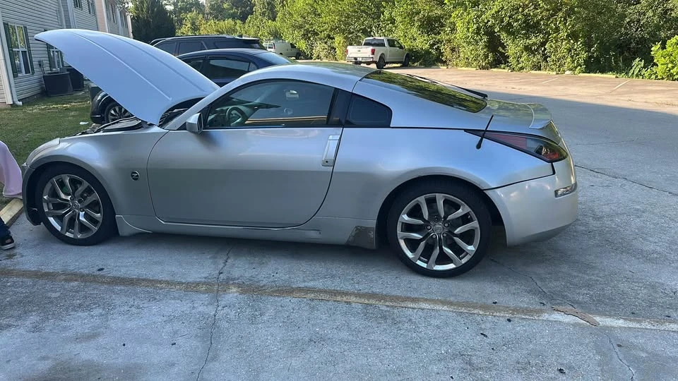 2004 Nissan 350Z 5th Gen - Image 3 of 5
