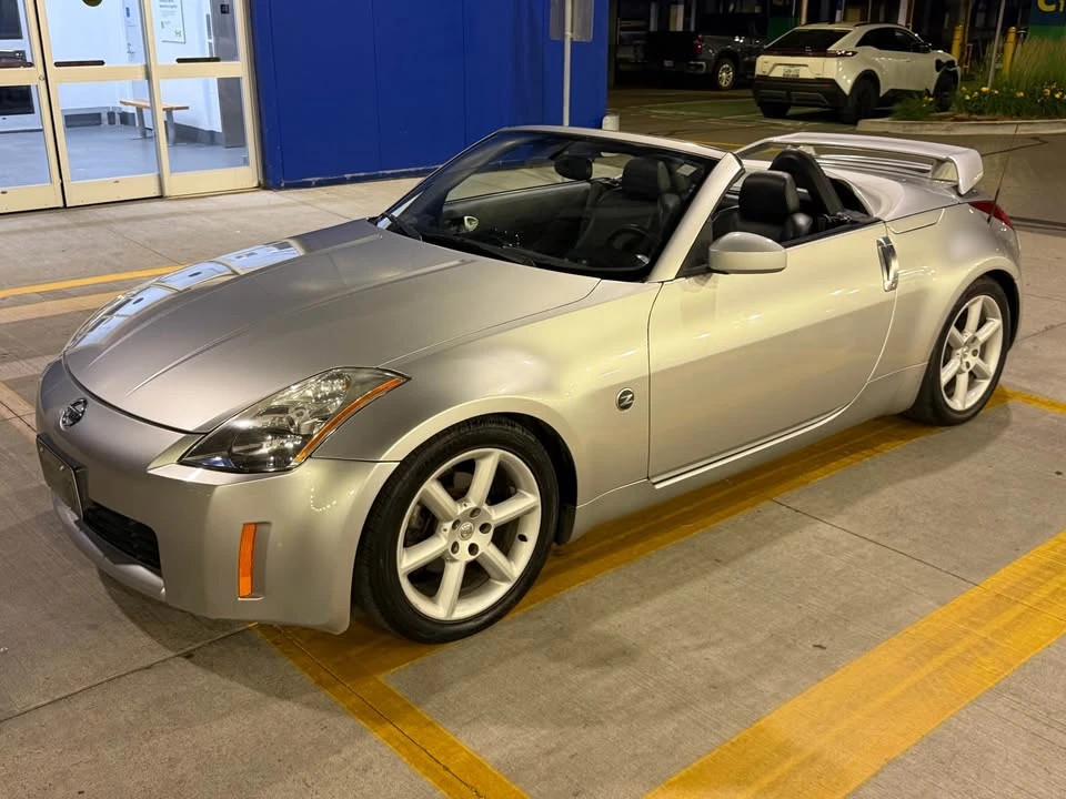 2004 Nissan 350Z 5th Gen - Image 2 of 20