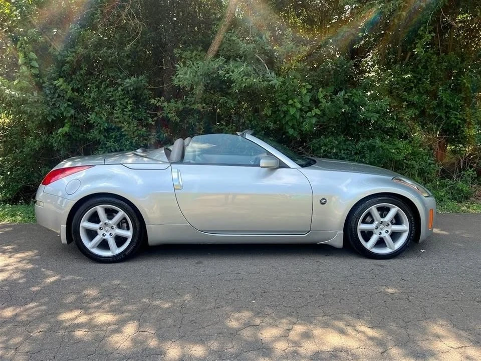 2004 Nissan 350Z 5th Gen - Image 16 of 20