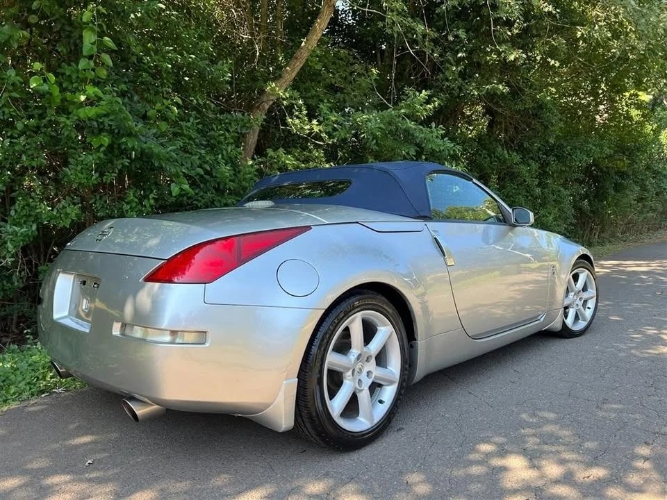 2004 Nissan 350Z 5th Gen - Image 5 of 20