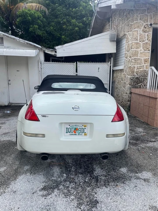 2004 Nissan 350Z 5th Gen - Image 2 of 4