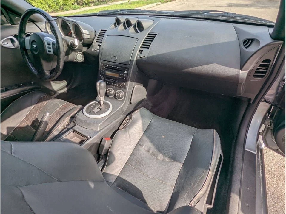 2004 Nissan 350Z 5th Gen - Image 15 of 20