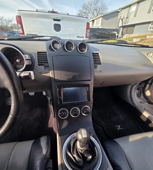 2004 Nissan 350Z 5th Gen - Image 10 of 18