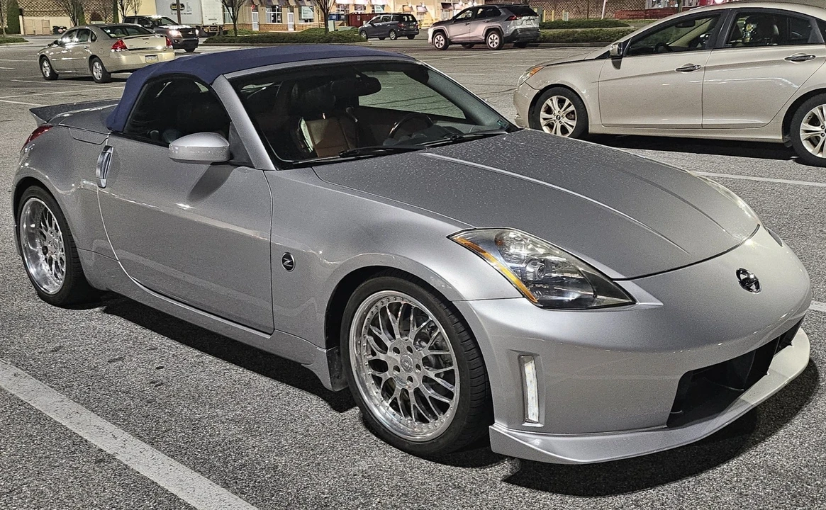 2004 Nissan 350Z 5th Gen - Image 4 of 18