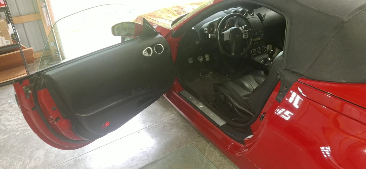 2004 Nissan 350Z 5th Gen - Image 18 of 24