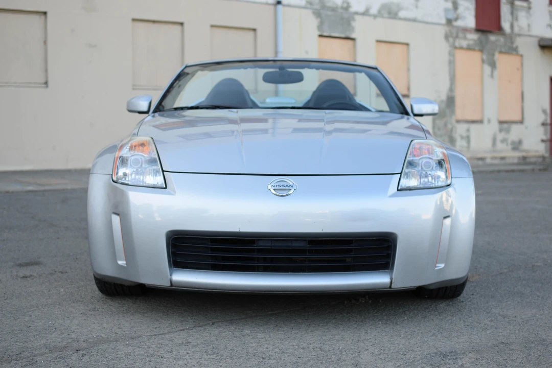 2004 Nissan 350Z 5th Gen - Image 2 of 31