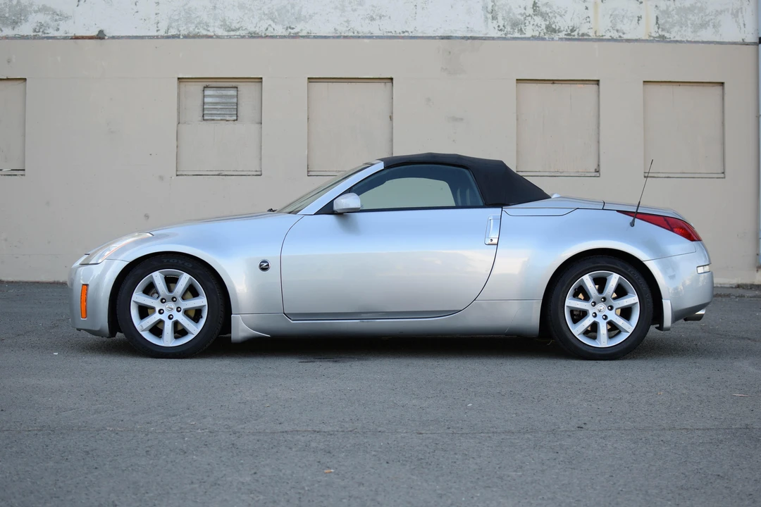 2004 Nissan 350Z 5th Gen - Image 19 of 31
