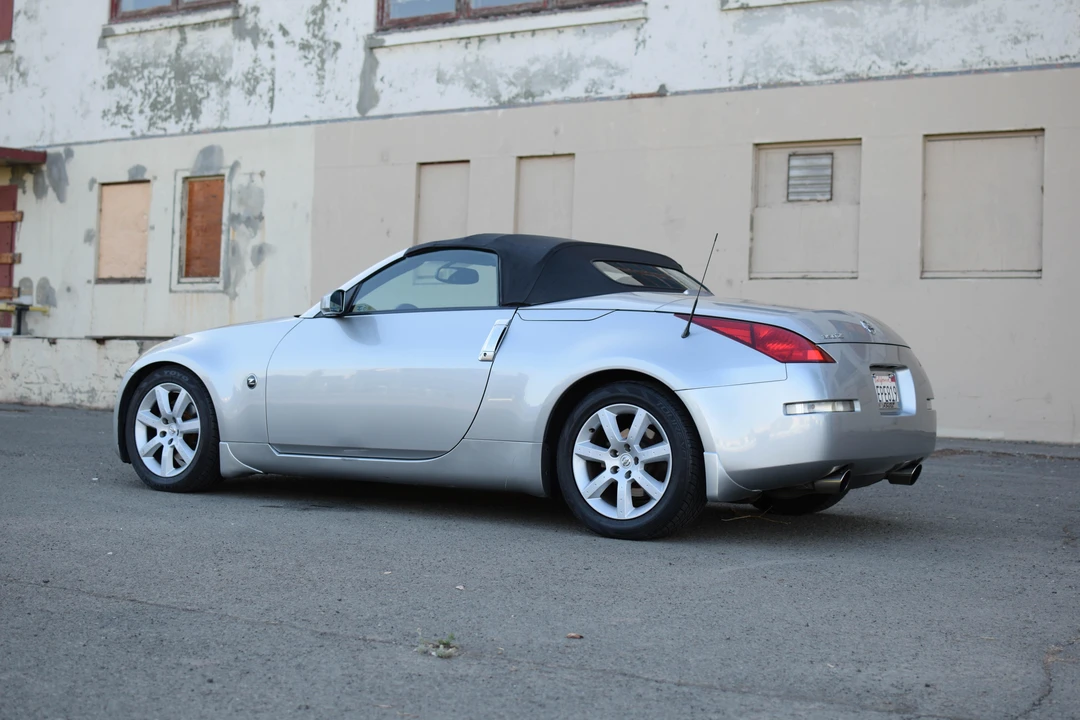 2004 Nissan 350Z 5th Gen - Image 24 of 31