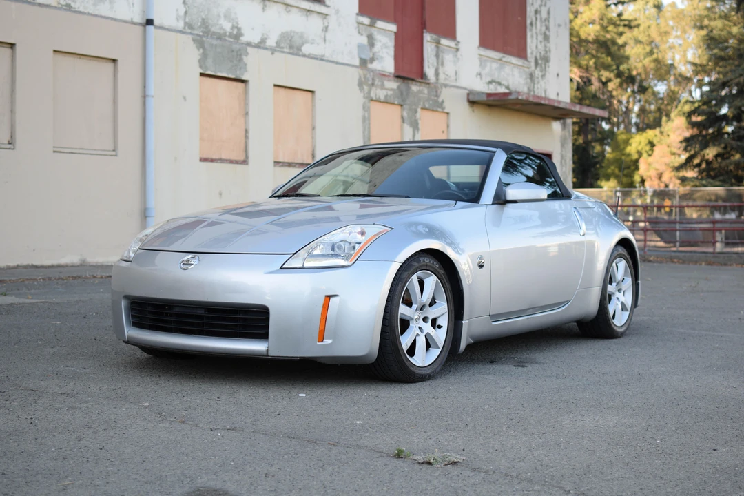 2004 Nissan 350Z 5th Gen - Image 13 of 31