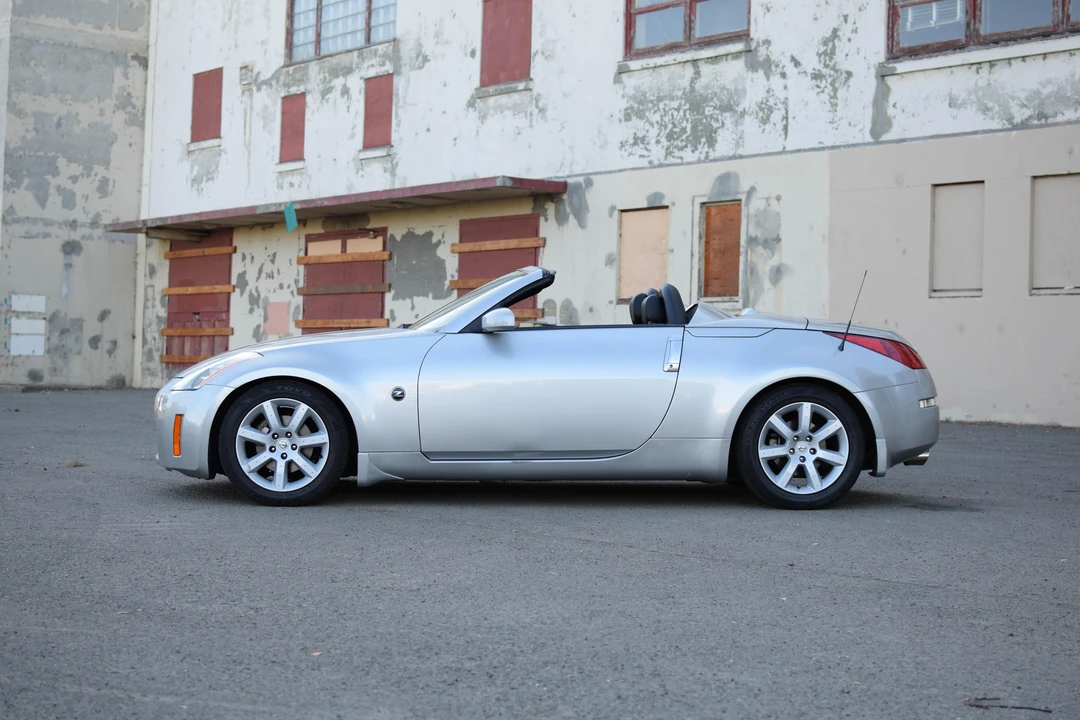 2004 Nissan 350Z 5th Gen - Image 21 of 31