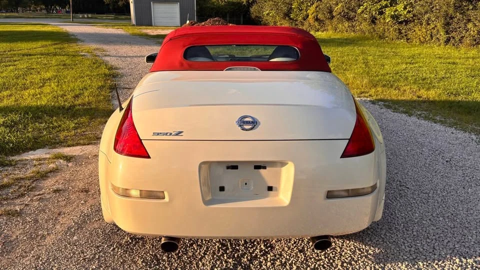 2004 Nissan 350Z 5th Gen - Image 5 of 10