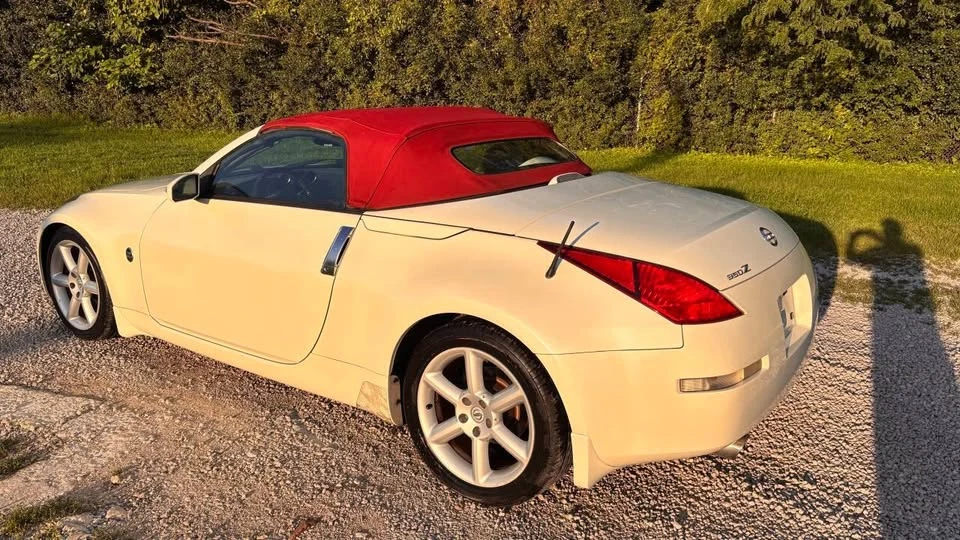 2004 Nissan 350Z 5th Gen - Image 4 of 10
