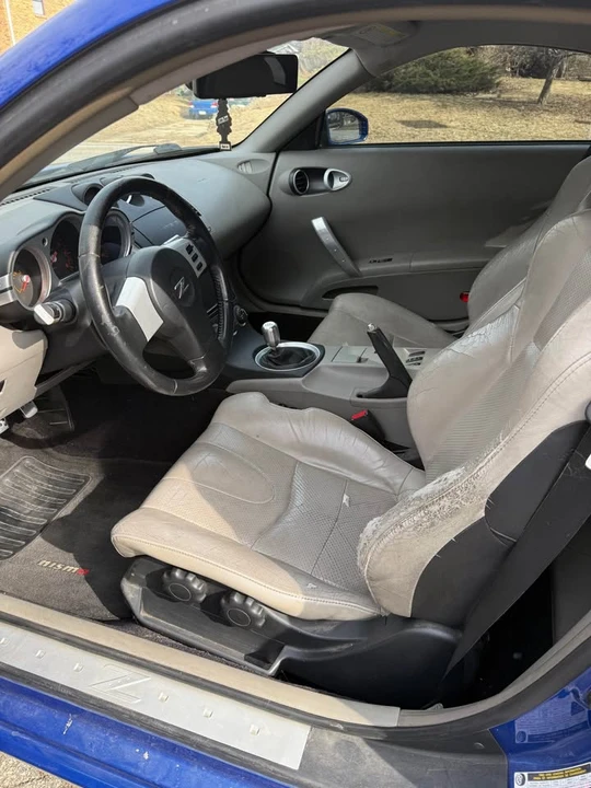 2004 Nissan 350Z 5th Gen - Image 6 of 11