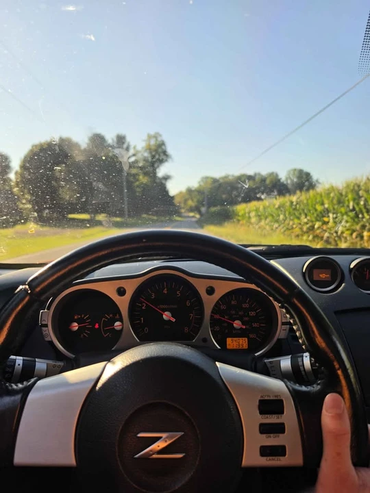 2004 Nissan 350Z 5th Gen - Image 4 of 10