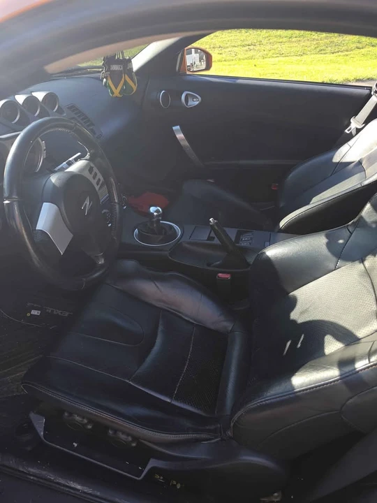 2004 Nissan 350Z 5th Gen - Image 5 of 10
