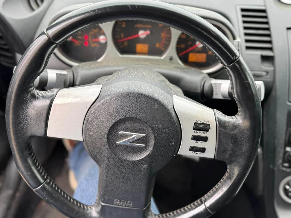2004 Nissan 350Z 5th Gen - Image 12 of 13