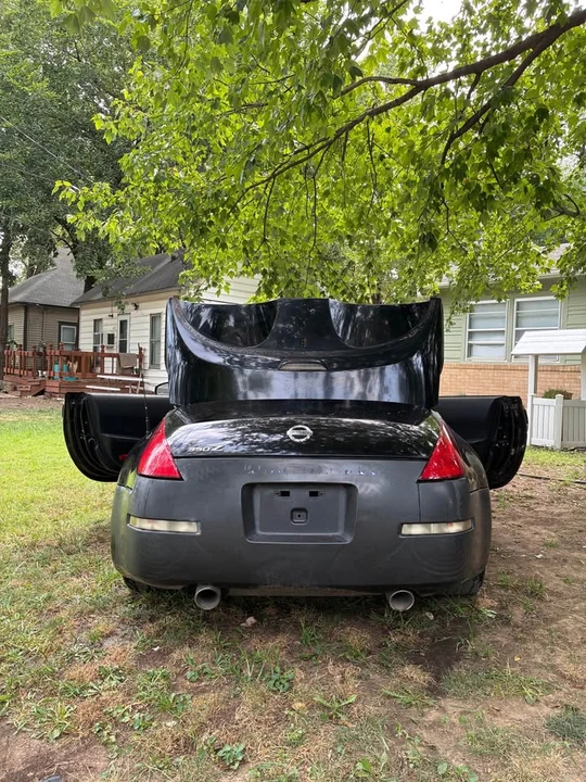 2004 Nissan 350Z 5th Gen - Image 10 of 12