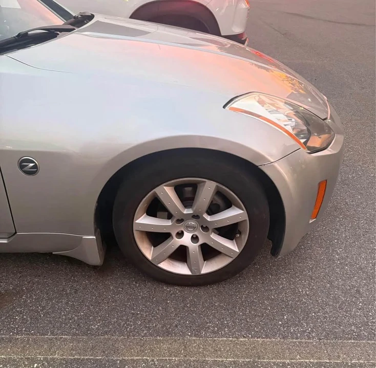 2004 Nissan 350Z 5th Gen - Image 10 of 17