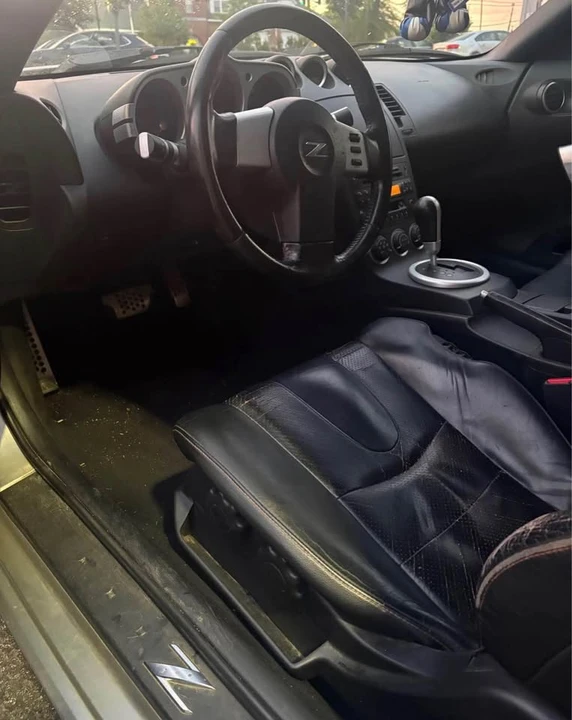 2004 Nissan 350Z 5th Gen - Image 6 of 17