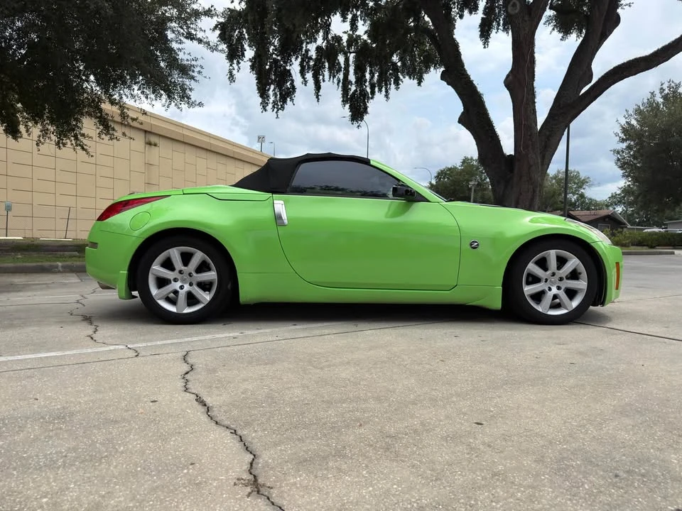2004 Nissan 350Z 5th Gen - Image 2 of 13
