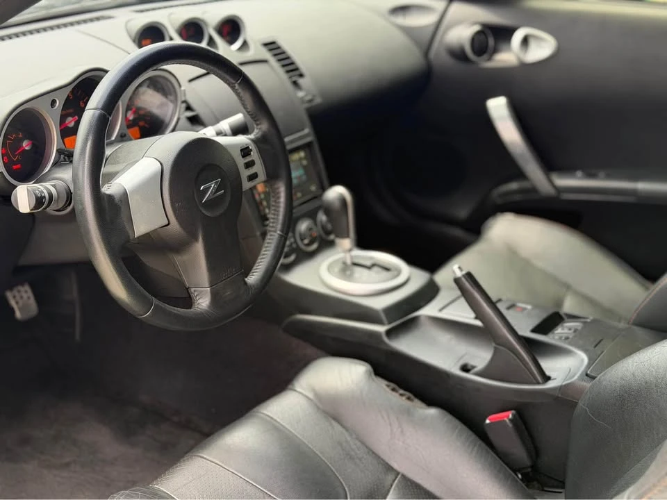 2004 Nissan 350Z 5th Gen - Image 9 of 13