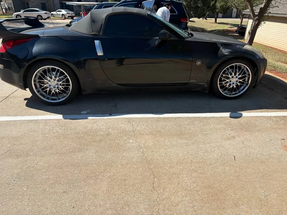 2004 Nissan 350Z 5th Gen - Image 2 of 2