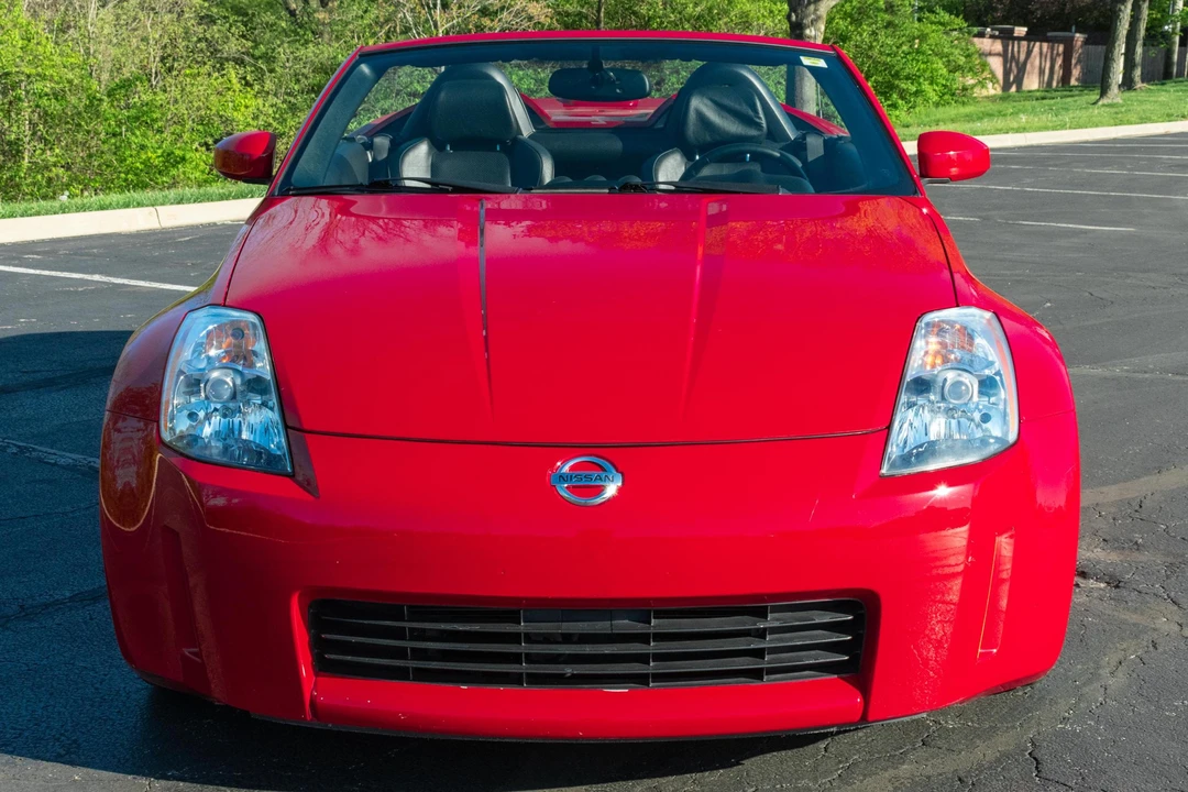 2004 Nissan 350Z 5th Gen - Image 2 of 31