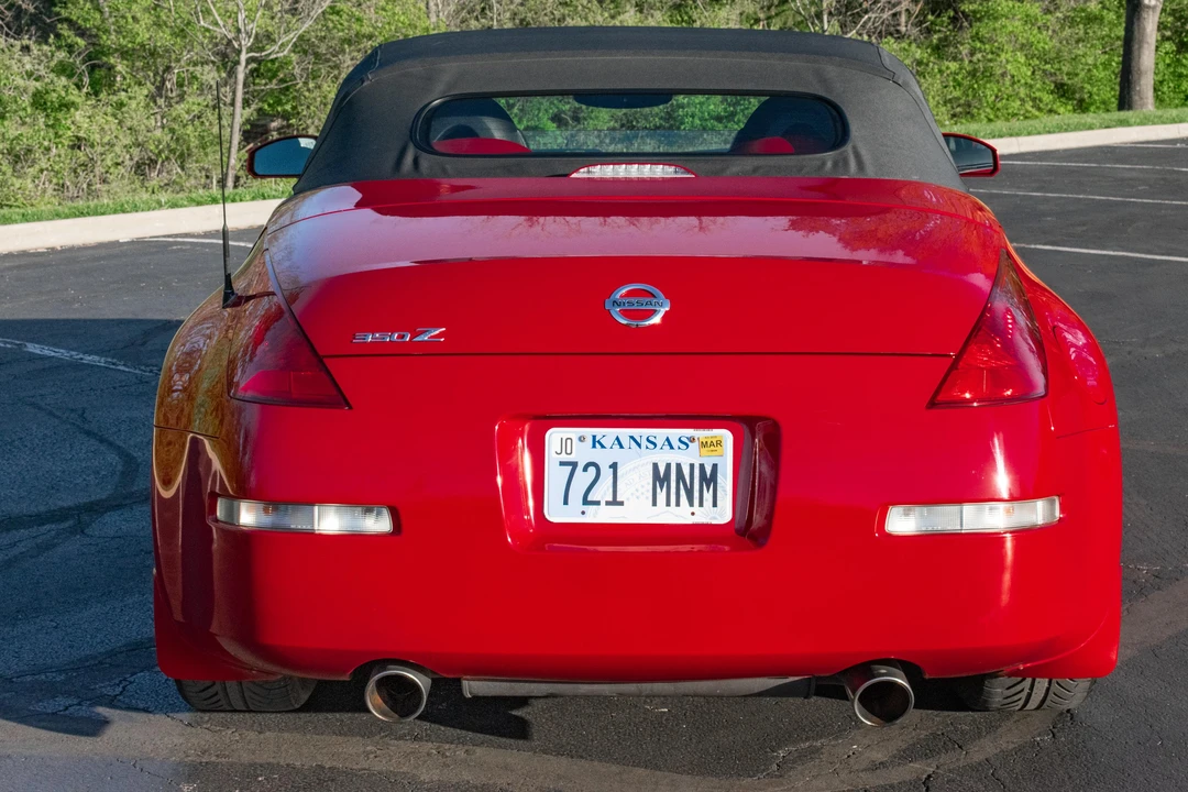 2004 Nissan 350Z 5th Gen - Image 13 of 31