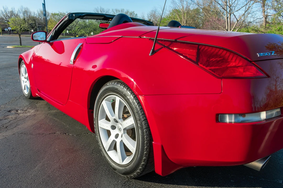 2004 Nissan 350Z 5th Gen - Image 21 of 31