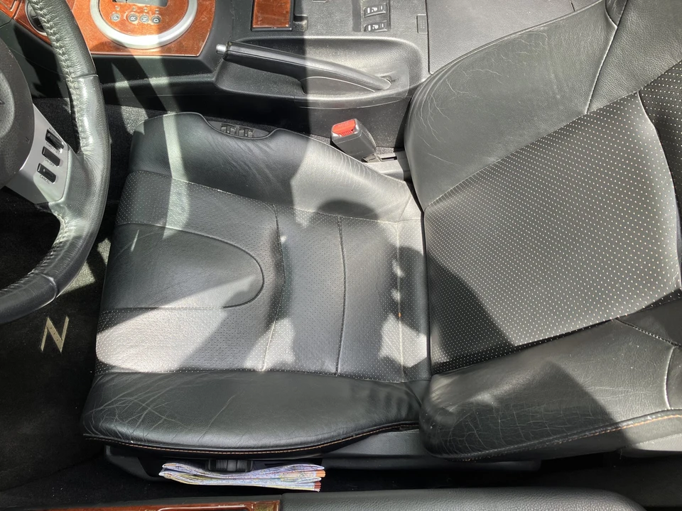 2004 Nissan Z - Image 26 of 31